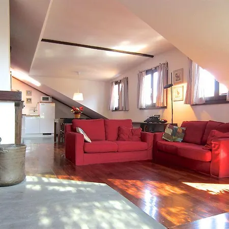 Temporary House - Design District * Milano