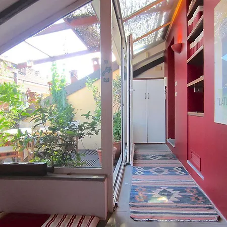 Temporary House - Design District Lejlighed