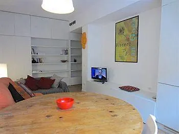 Temporary House - Design District Lejlighed